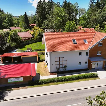 Mit Bauernhof-flair شقة